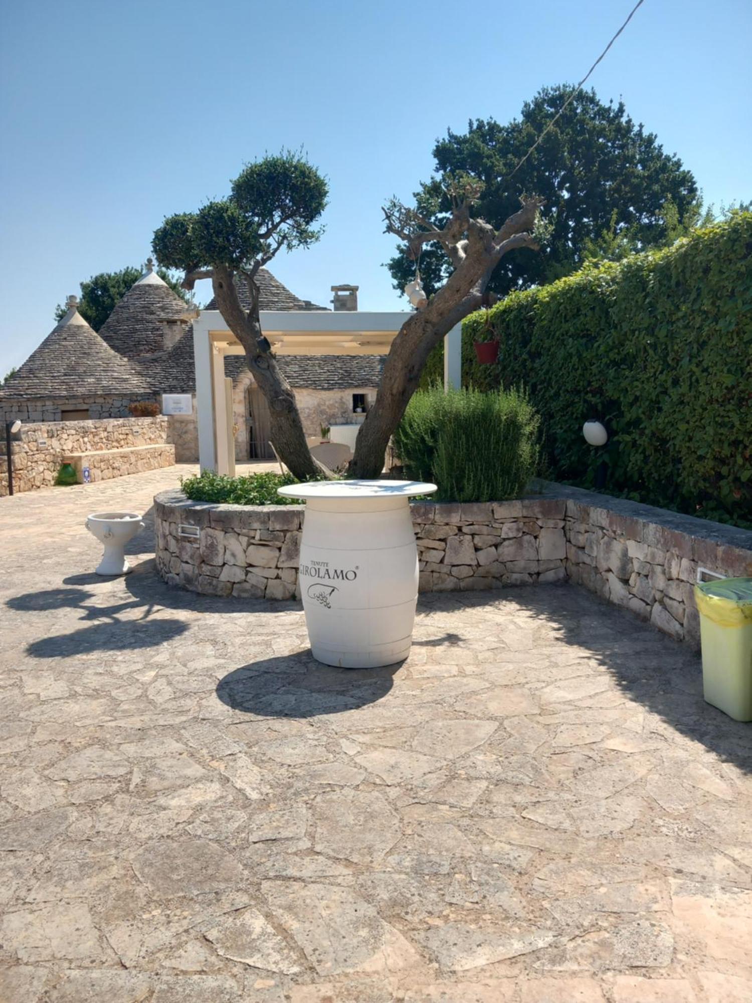 Trullo Monte Del Sale Guest House Alberobello Exterior photo