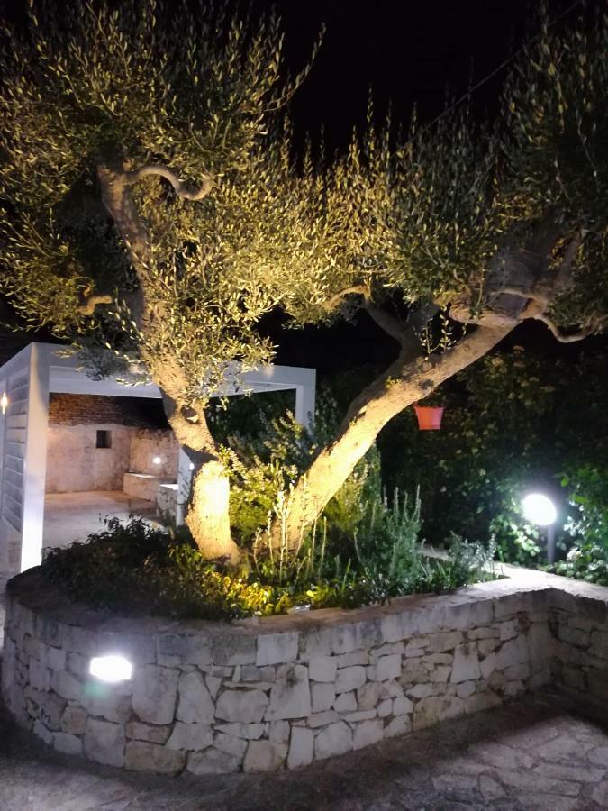 Trullo Monte Del Sale Guest House Alberobello Exterior photo